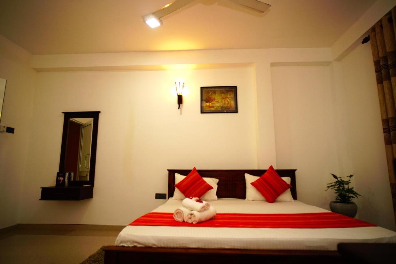 Airport 4 Season Transit Hotel Katunayaka Εξωτερικό φωτογραφία